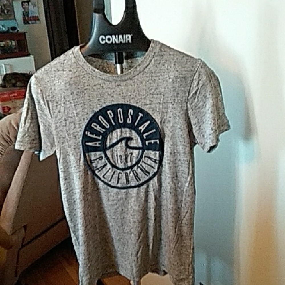 10/$10 Aeropostale Heathered Tee with Navy Logo S